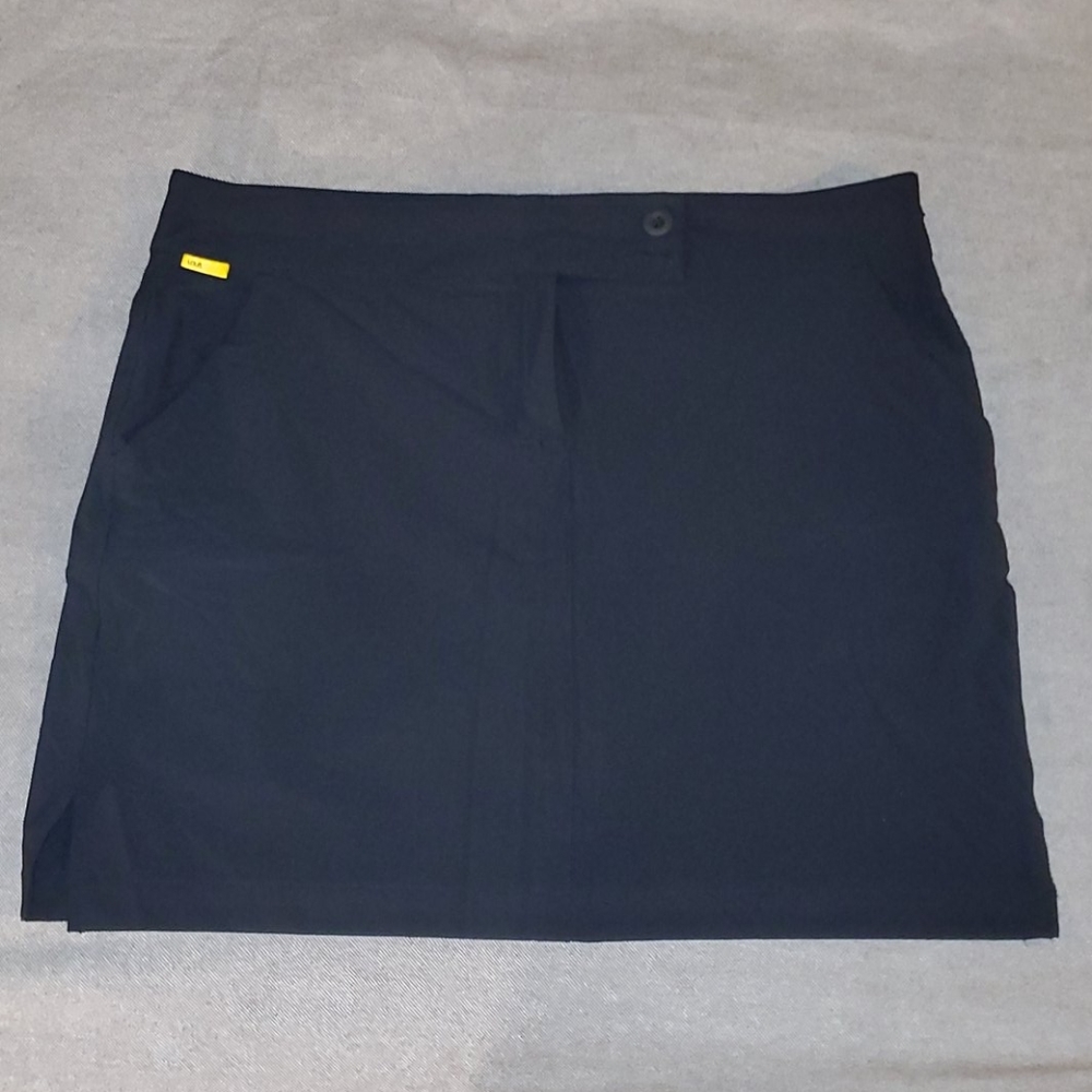 LOLË Skort Size 10